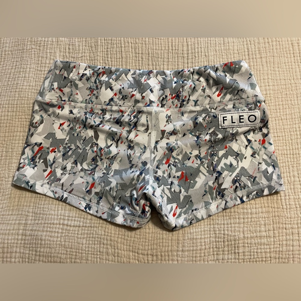 Fleo Women's Abstract Gray and Red Athletic Shorts